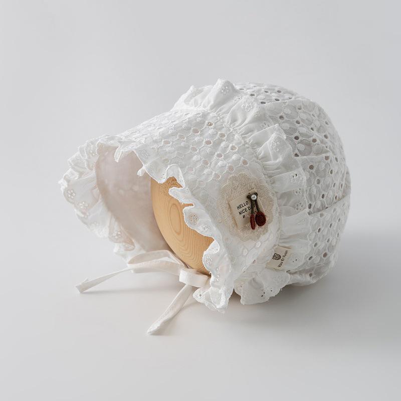 Jarní/Letní sluneční klobouk pro holčičku: Lehká čepice s krajkovým lemem a výšivkou pro batolata