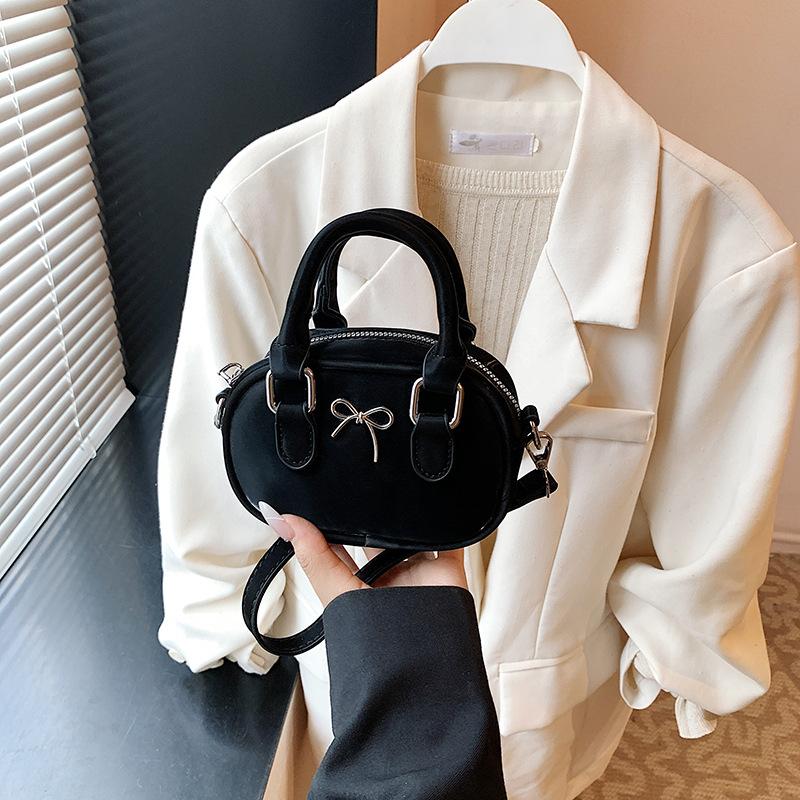 

Niche design mini bag women s summer new versatile shoulder bag premium texture messenger bag чёрный