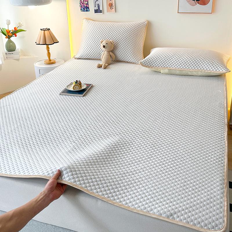 Ice Bean Mat Cool Bedspread Set - Fitted Sheet Style for Dorms, Air-conditioned Rooms, Ice Silk Feel.