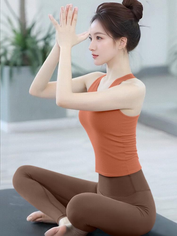 Women's Yoga Tank Top with Chest Pads - 2026 Style, Shockproof, No Cup Shifting, High-Intensity Fitness Wear