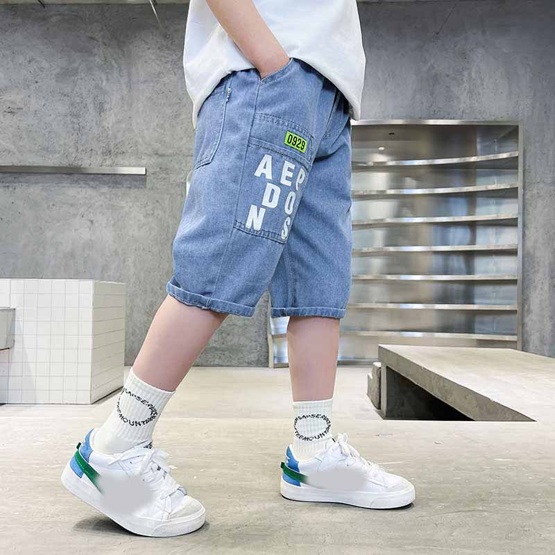 Ergen Erkekler Denim Şort Yazlık Harf Baskılı Yumuşak Çocuk Pantolonu Çocuklar için Günlük Pantolon
