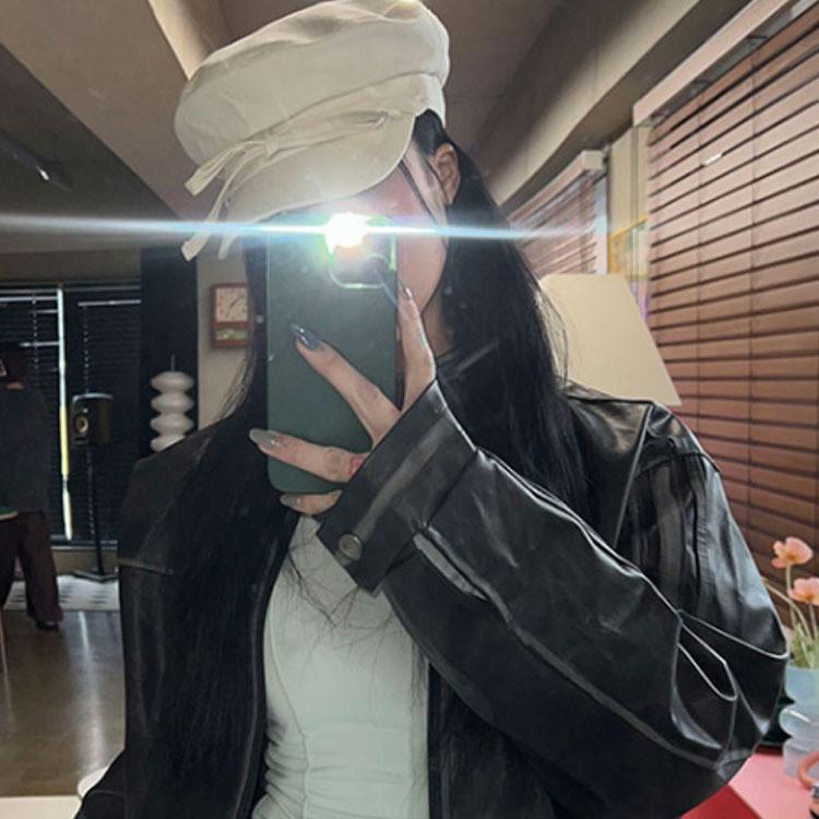 Stylish Beige Duckbill Cap With Unique Bowknot Design Perfect For Weather Warm