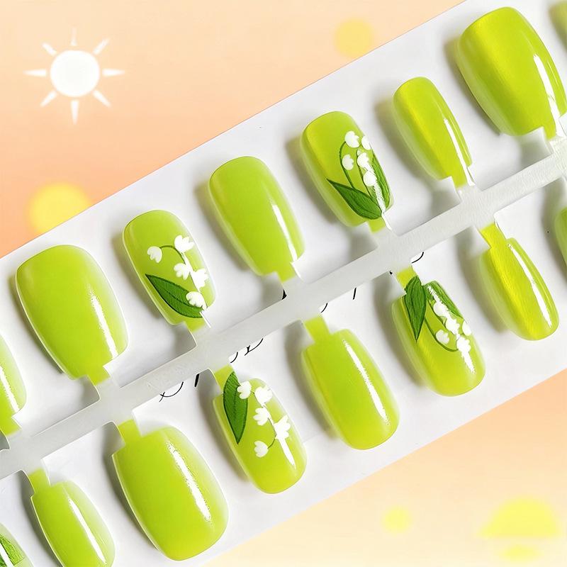 Qingxin Green Bellflower Wearable Cat Eye Nails with Gentle Whitening
