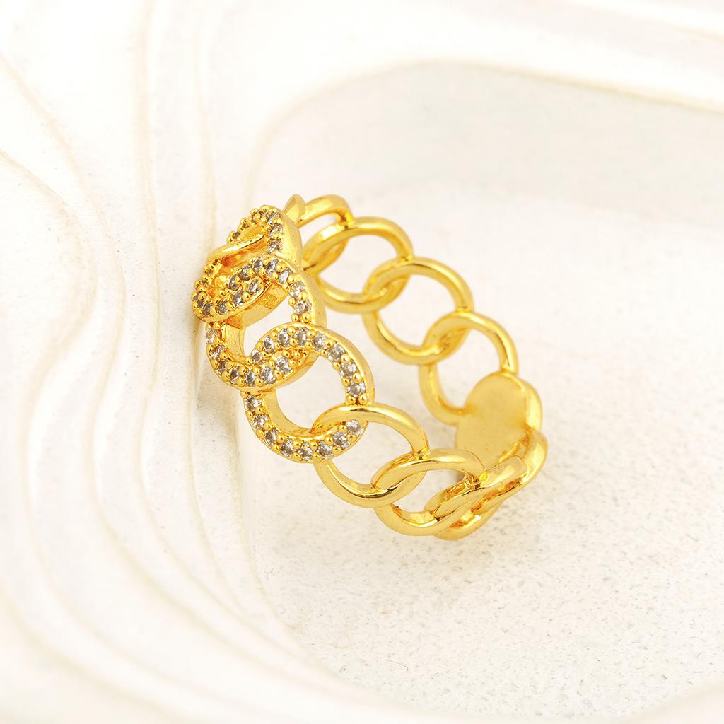 Nidin Hot Sale Chain Shape Hollow Design Personality Rings 4 Styles For Women Men Shiny Crystal Zircon Finger Jewelry Chic Gifts