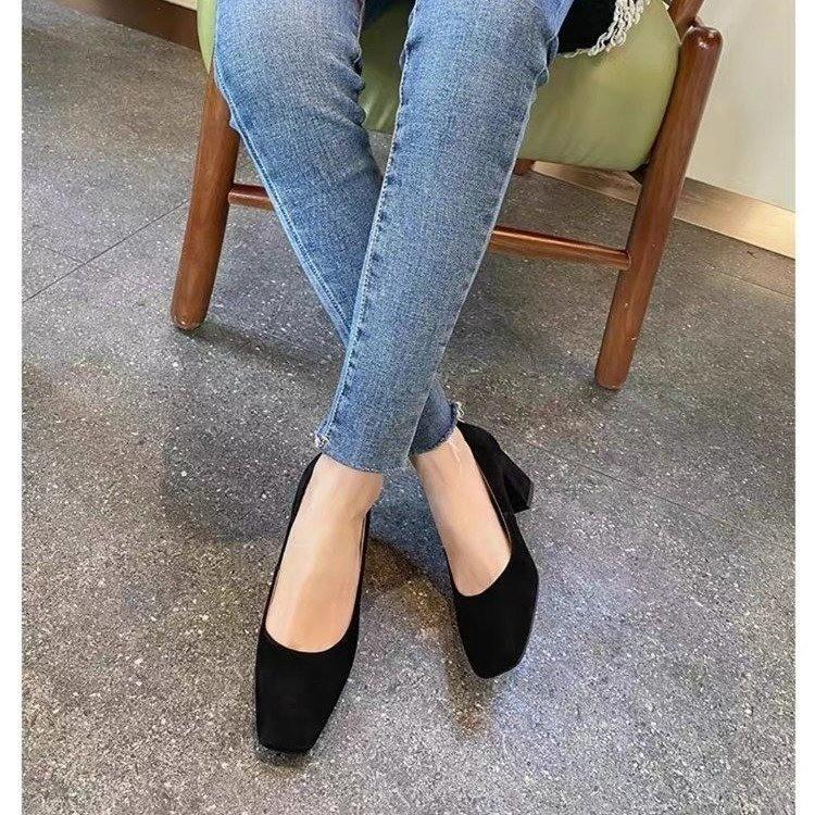 

Мода 2024 новые черные темпераментные профессиональные женские туфли на среднем каблуке с квадратным носком на высоком каблуке женские на толстом каблуке 40