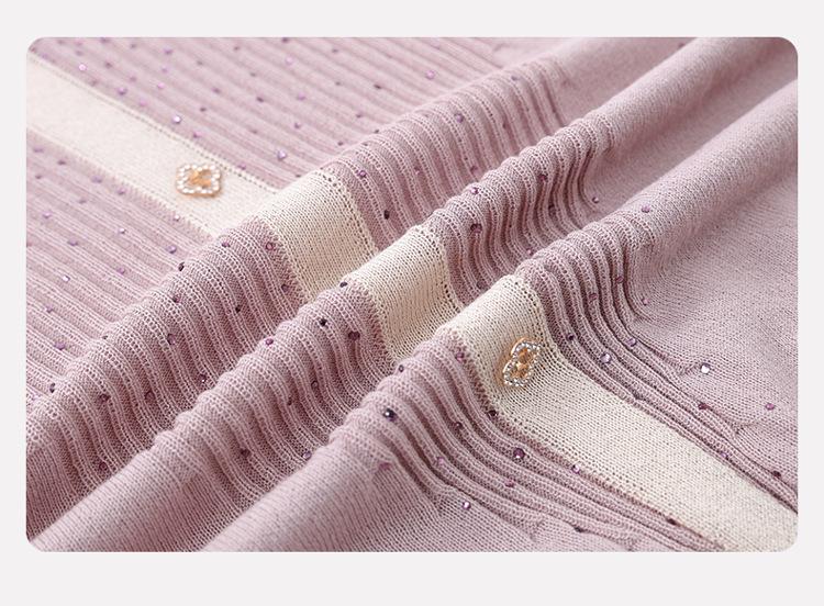 Elegant Women's Short-Sleeve Knit T-Shirt - Loose, Round Neck for Middle-Aged & Elderly Mothers (2026 Summer Collection)