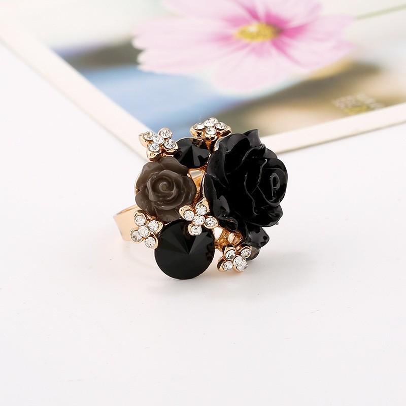 Adjustable Sweet Resin Rose Flower Ring in Ethnic Style