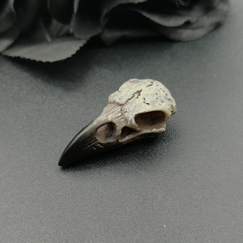 2pcs 18*40mm Mini Raven Skull Resin Replica Raven Magpie Poe Steampunk Gift Idea Zombie Skull Handcrafted Jewelry Accessories