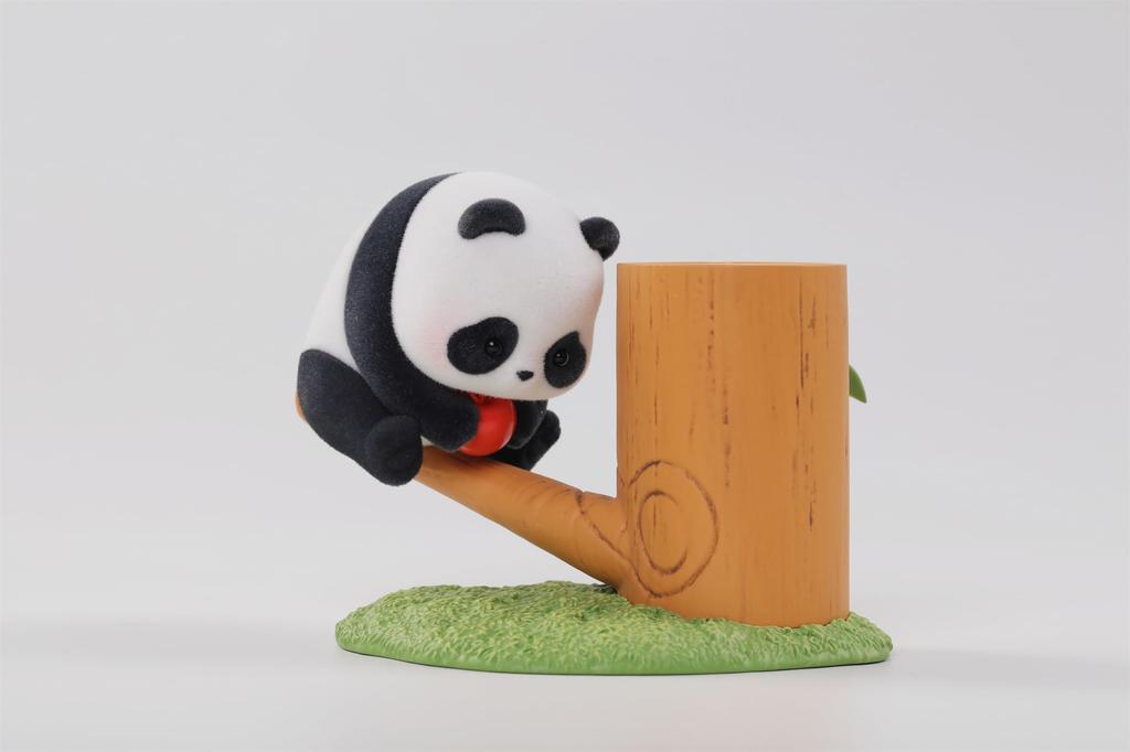 52TOYS BLINDBOX PANDA ROLL Tree Climbing Series 8-Piece Box