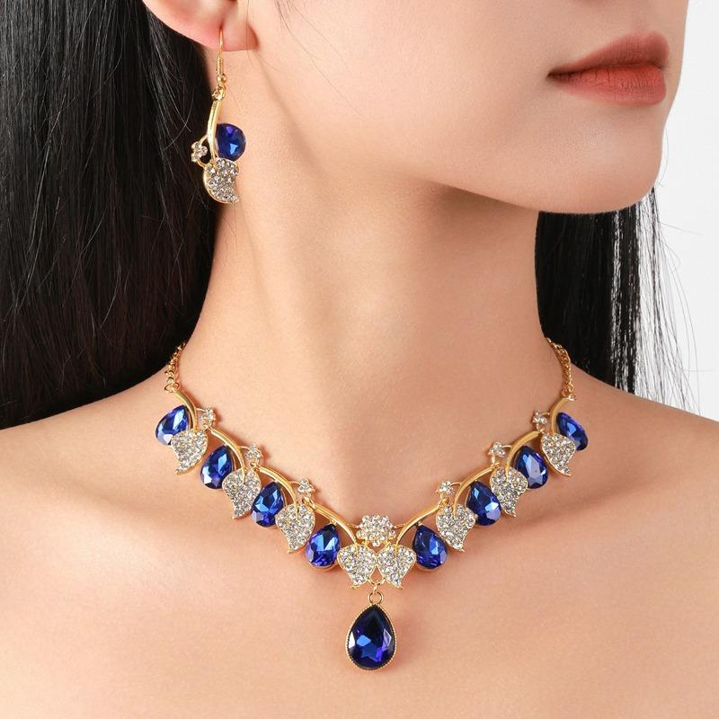 Exaggerated Niche Rhinestone Neck Chain Multi-layer Light Luxury Fringed Necklace Dinner Party Back Decoration
