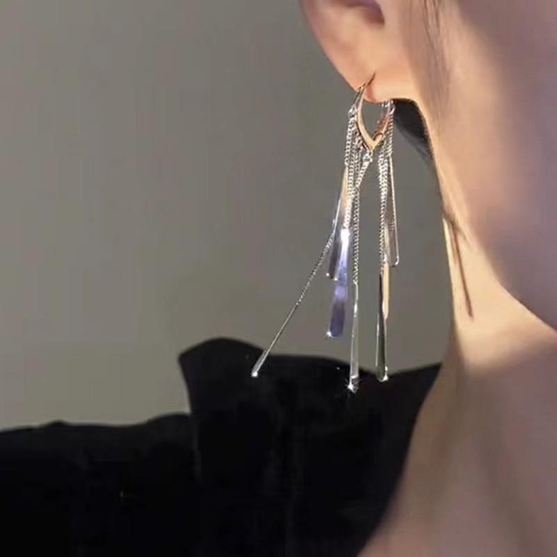 Cold Wind Exaggerated Water Drop Long Fringed Earrings Women'S Niche Temperament Design Sense Advanced Stud Earrings Thin Earrings