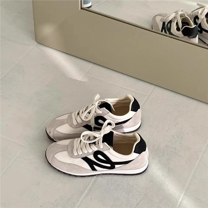 

Retro German training shoes women s 2025 spring and summer versatile color matching lace-up casual sports shoes women s flat white shoes Forrest Gump 35