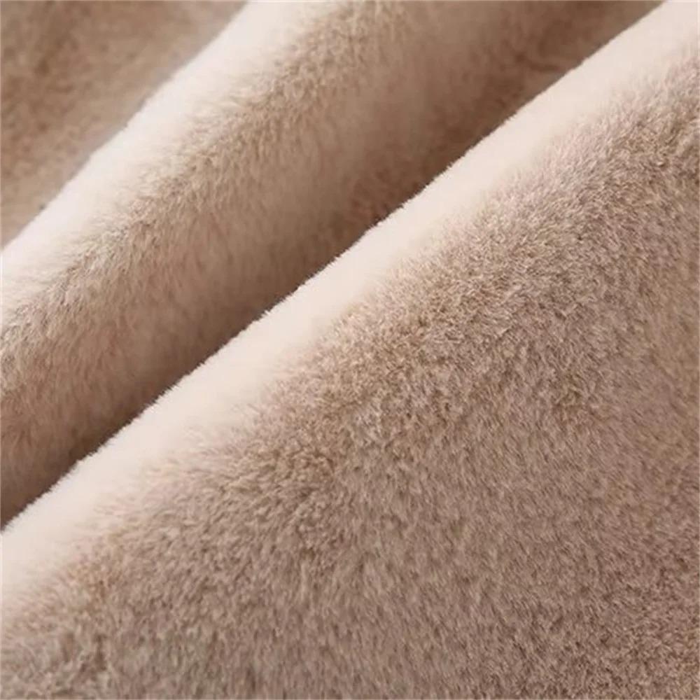Women's Clothing Style Fashionable Hundred Combinations Belt Dual Color Fur Integrated Windbreaker Jacket