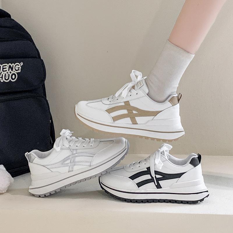 Little white shoes women's 2025 new spring versatile thick soles increase height leisure sports board shoes ins wind niche design sense
