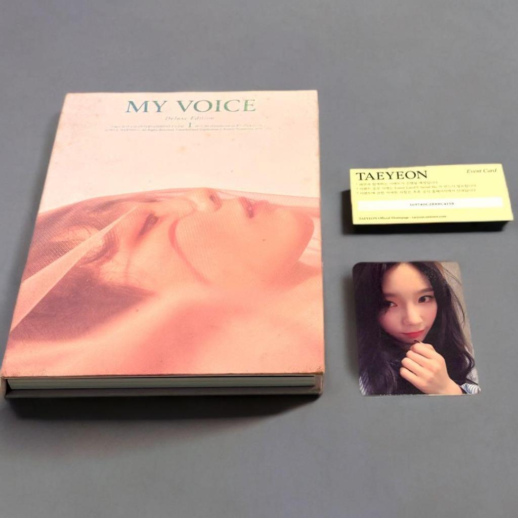 [USED] TAEYEON Album 'My Voice' with Trading Card