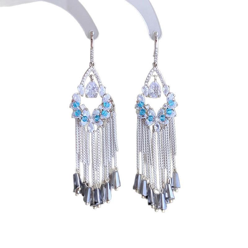 Elegantní Etnické Náušnice s Květinovým Třásněným Zirkonem - Lehký Luxus, Módní Individuální Design