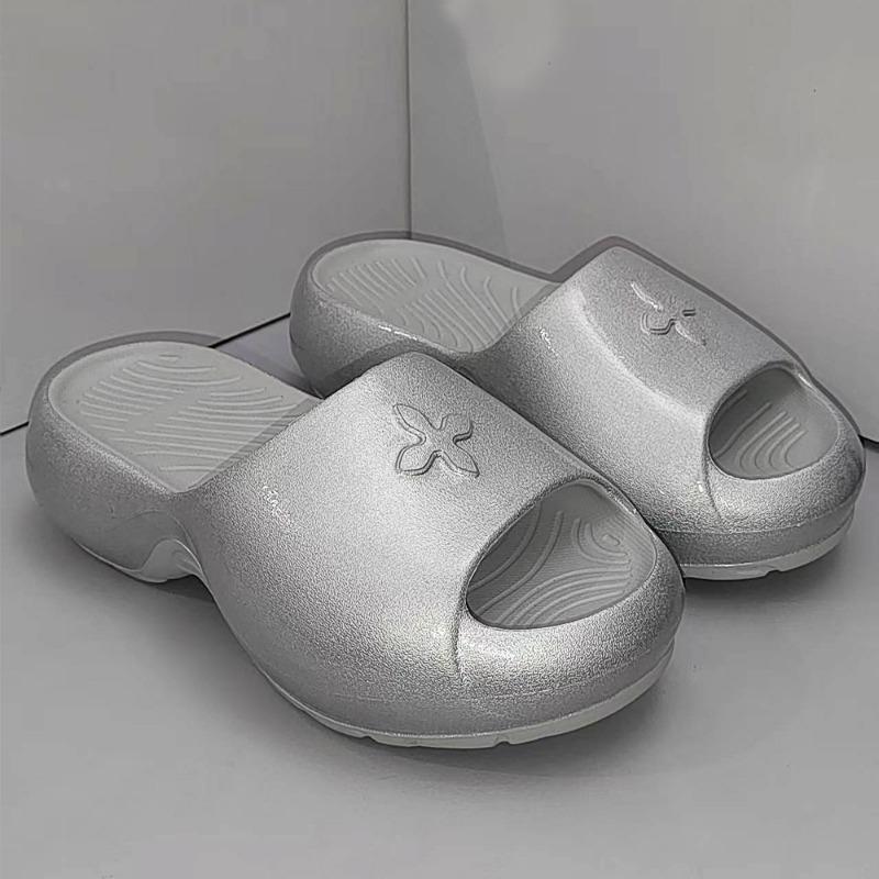

Park Xingyun крутые тапочки лето EVA толстая подошва нескользящие пляжные туфли для дома 39-40 серебро белый