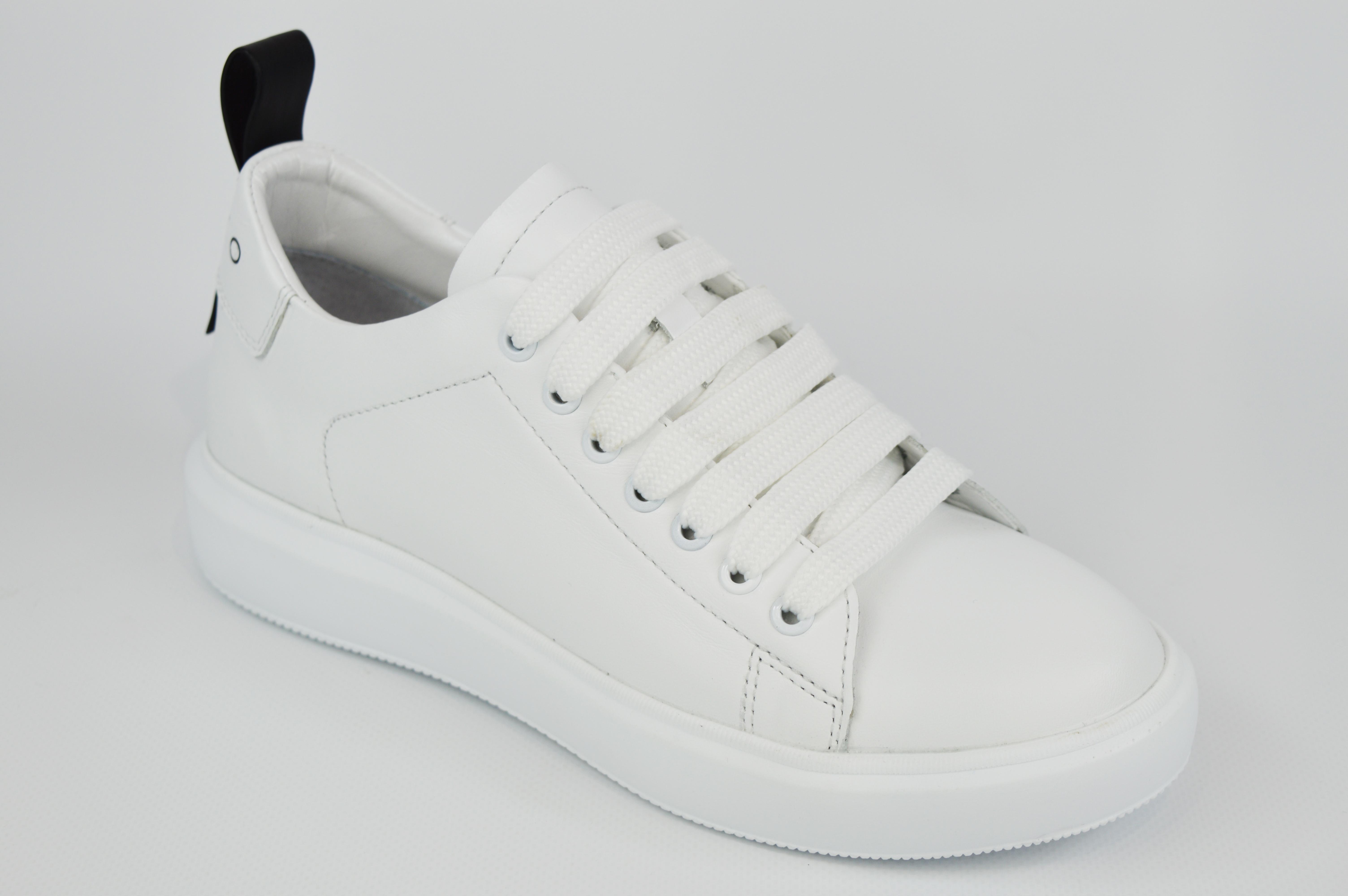 

Кросівки Kento 1527 36 Білі шкіра 40 білий