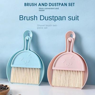 3pcs Set Desktop Mini Broom with Dustpan Set, Keyboard Cleaning Brush, Desktop Debris Cleaning Brush Cleaning Tools