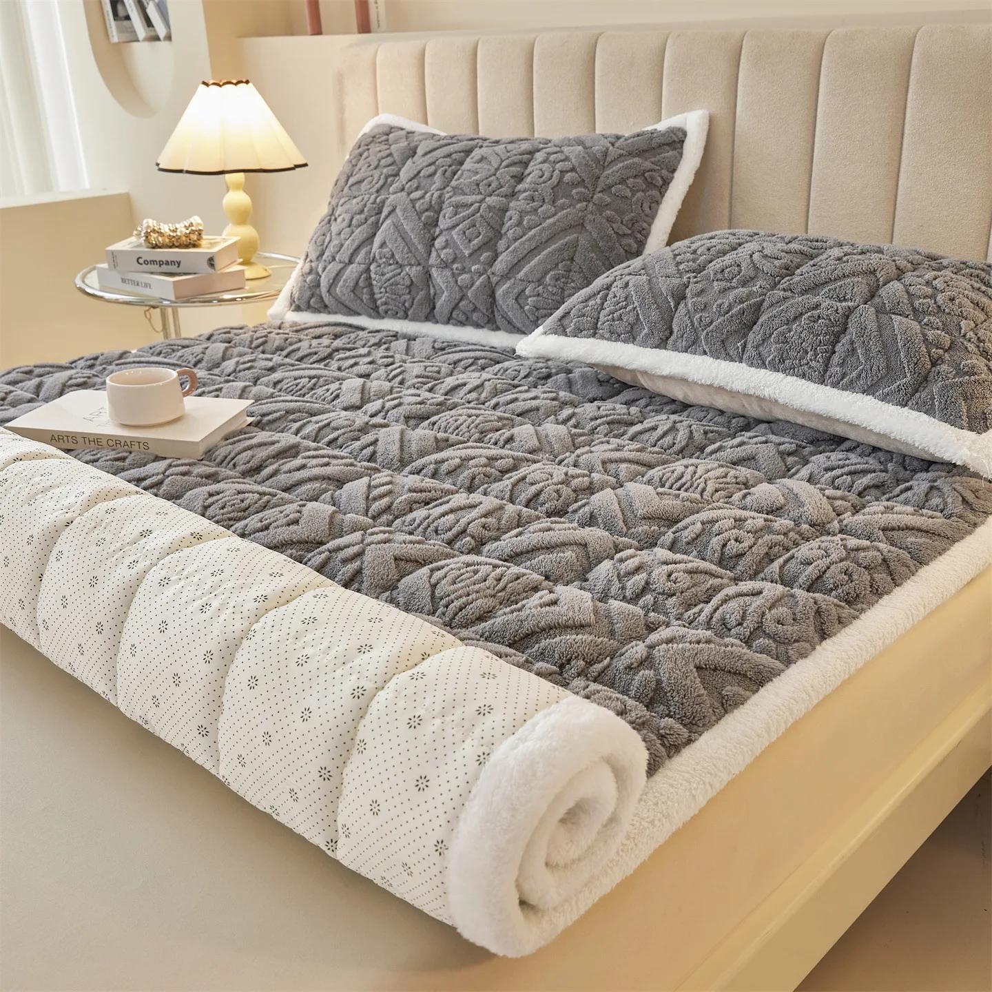 

Extra Thick Plush Bed Mattress-Ultra-Soft Coral Fleece Topper,Foldable Single/Double Size,Machine Washable-for Twin Full Queen 2PCS Pillowcase темно-сірий колір