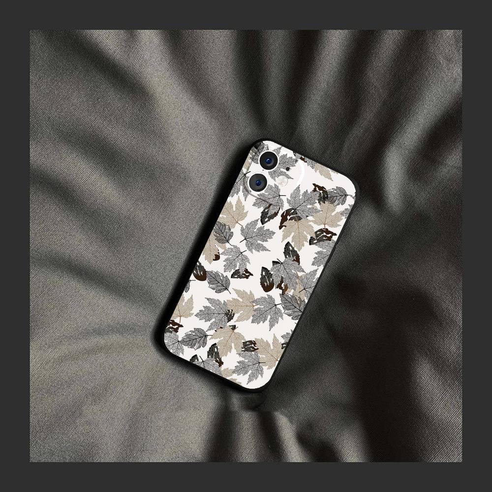 Autumn Maple Leaf Decoration Phone Case For IPhone 17 Air 16 15 14 13 Pro Max 11 12 Black Silicone Cover