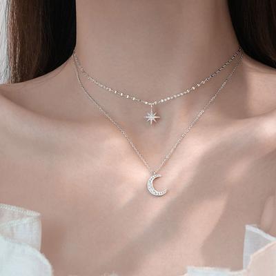Semplice Collana con Ciondolo Stella Luna a Doppio Strato Lusso Leggero Diamanti Incastonati Catena Clavicola Per Donne Gioielli