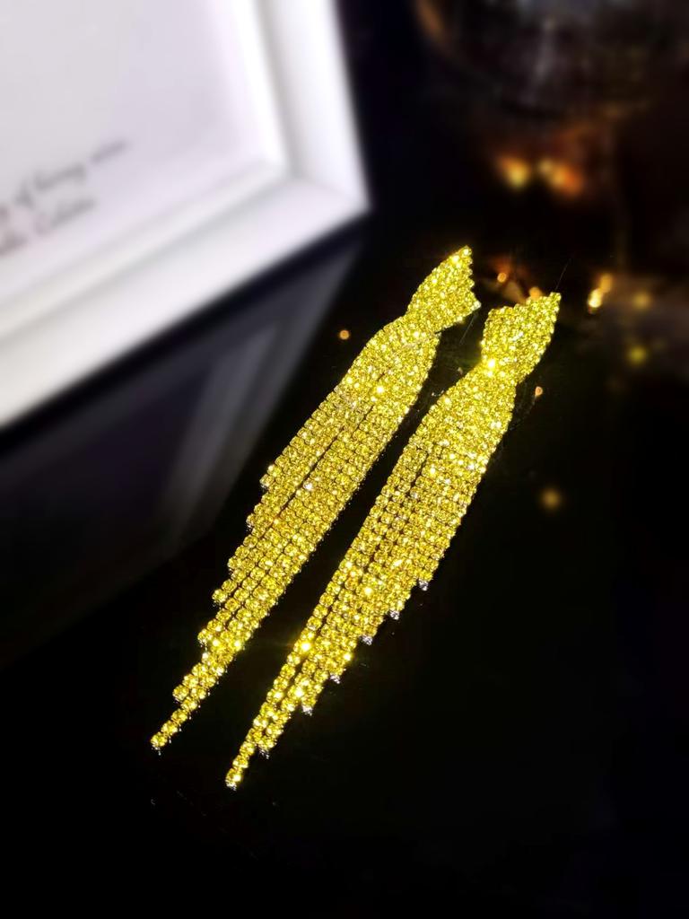 Premium Shiny Claw Chain Luxury Crystal Earrings