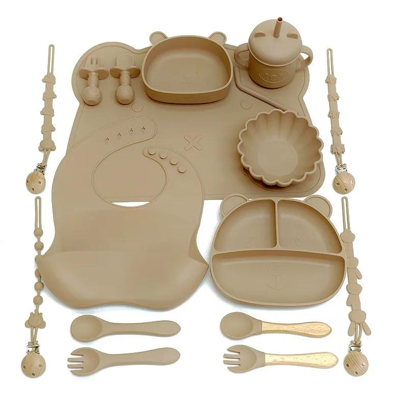 Set di stoviglie per bambini set di stoviglie in silicone con ventose set di stoviglie a scomparti anti-caduta per lo svezzamento del bambino