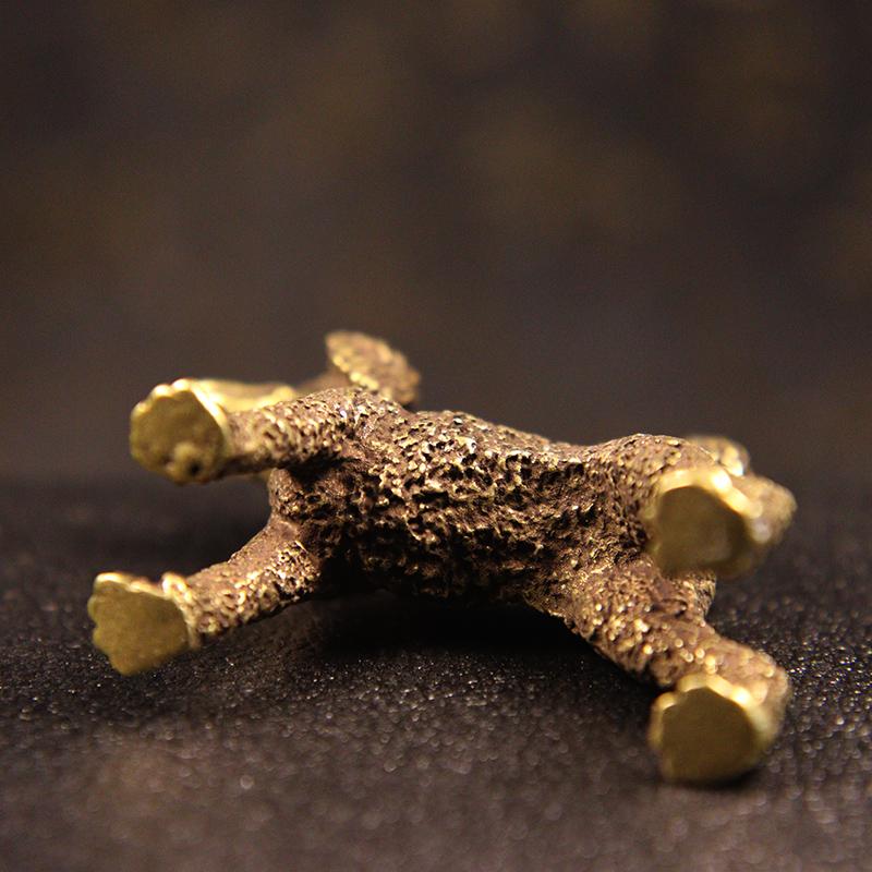 Rent kobber Søt Hundestatue Feng Shui Ornamenter Bronse Stående Puddelfigurer Lucky Skrivebordsdekorasjoner Tilbehør Hjemmeinnredning