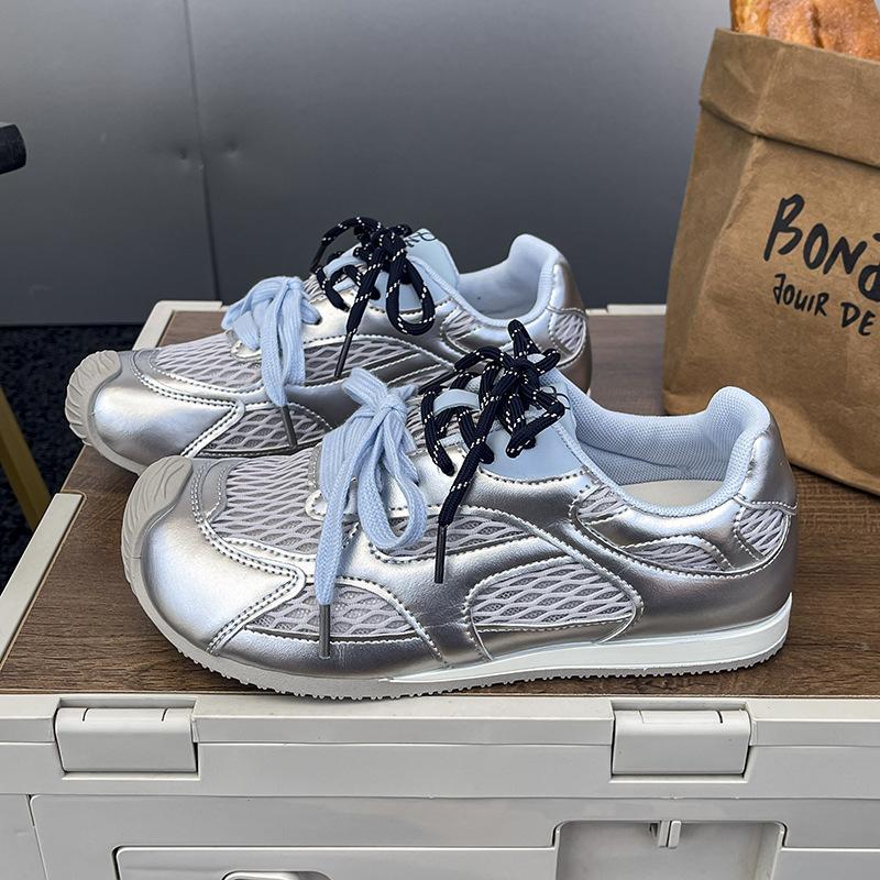 Korean version of color matching mesh splicing German training shoes 2025 autumn height increase medium heel leisure sports style lace-up single shoes