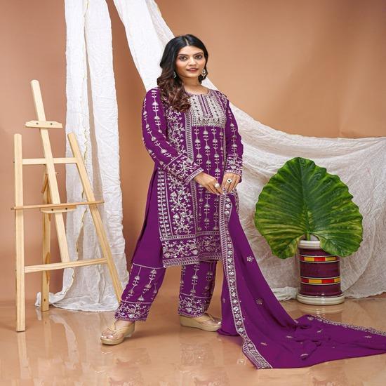 **Elegant Purple Georgette Embroidered Straight Kurta Pant Set with Dupatta** S
