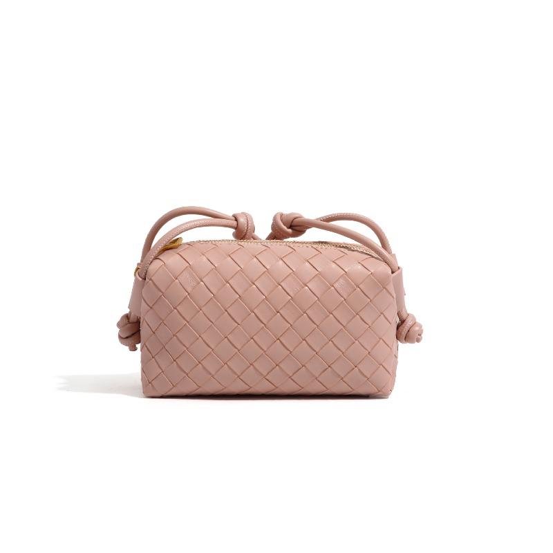 Hot-selling woven knotted bag Hot-selling shoulder and back messenger bag Small square bag Light luxury shoulder