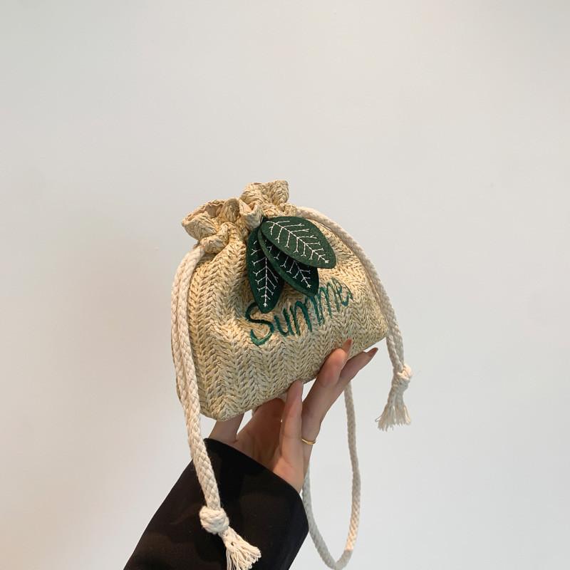 

Fashionable Woven Summer Bucket Purse For Women Elegant Floral Design Everyday Use Leaf Khaki