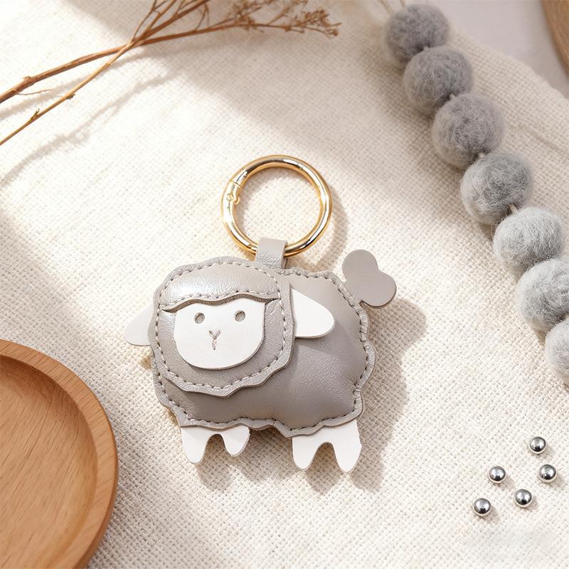 1Pcs Cute Cartoon Sheep Backpack Pendant Pu Leather Versatile Luggage Pendant Backpack Hanging Decoration Backpack Accessories