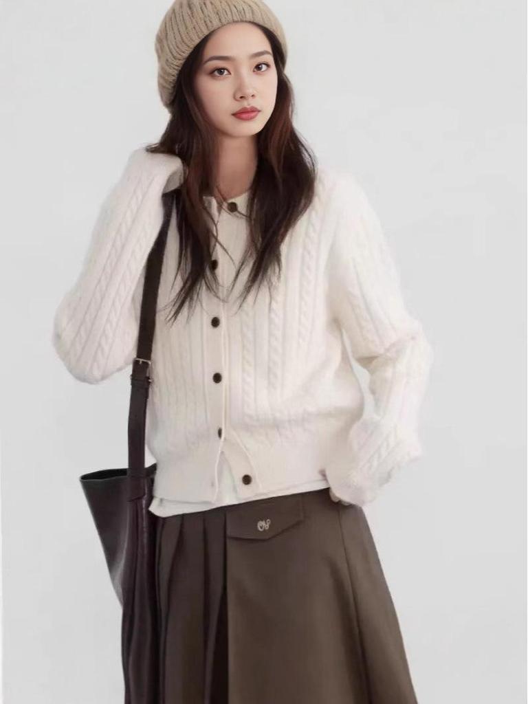 Korean Style Cable Knit Single-Breasted Round Neck Long-Sleeve Women's Cardigan