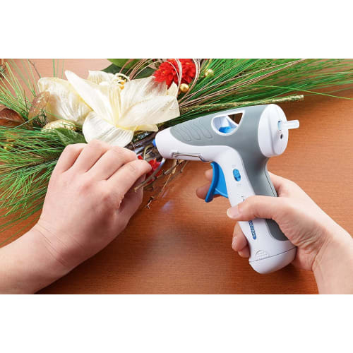 Takagi EARTH MAN Battery Operated Cordless Glue Gun GG-210CL Glue Stick Set
