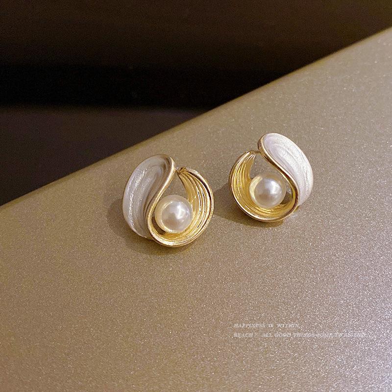 2025 Trendy Korean Micro-Inlaid Zircon Bow Earrings with S925 Silver Needle and Pearl for Women
