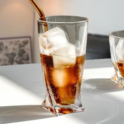 Tazze e bicchieri – Bicchieri e calici