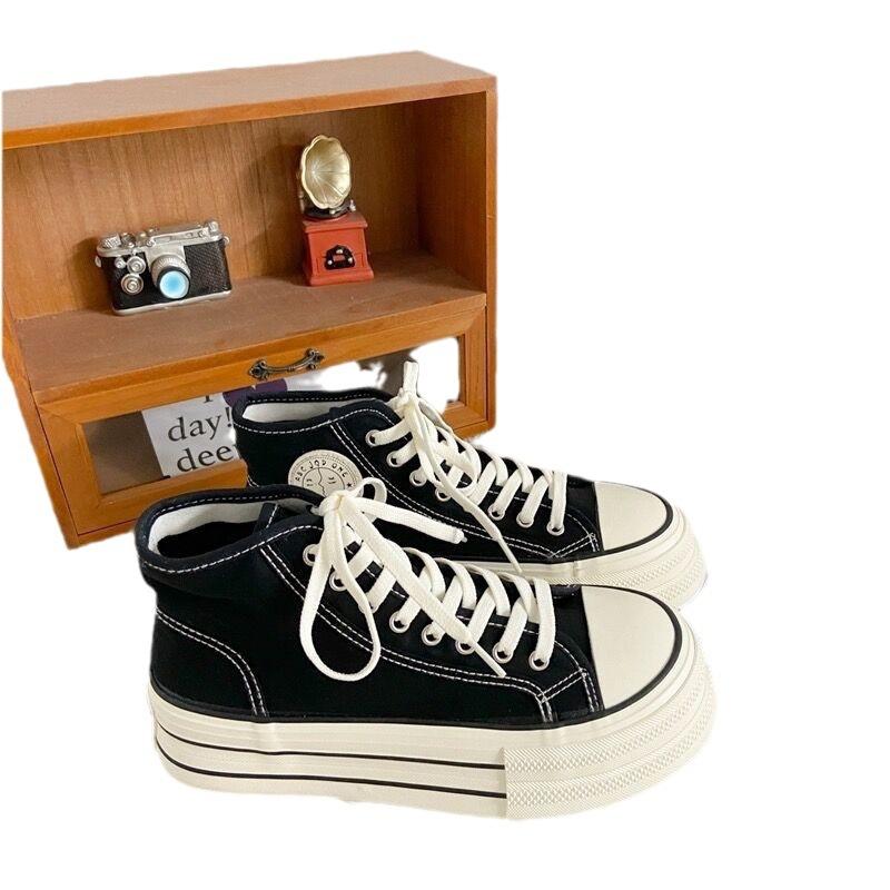 Nowe buty płócienne damskie wysokie 2025 styl college damskie wszechstronne jesienne miękkie buty płócienne na platformie wersja koreańska zwiększają wysokość