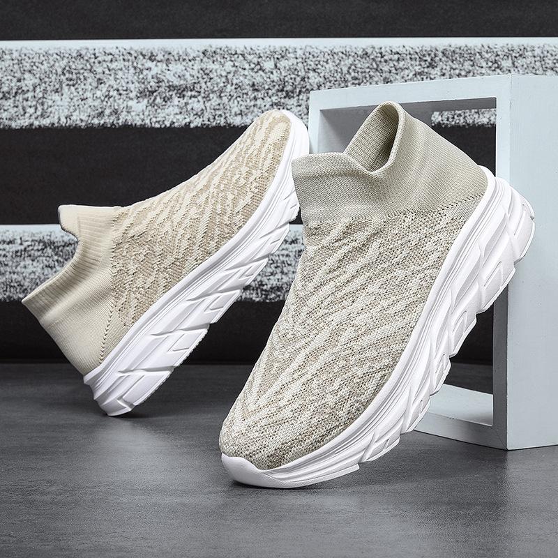 2025 new men's and women's shoes summer one-pedal lazy socks ultra-light sports shoes fashion casual couple shoes