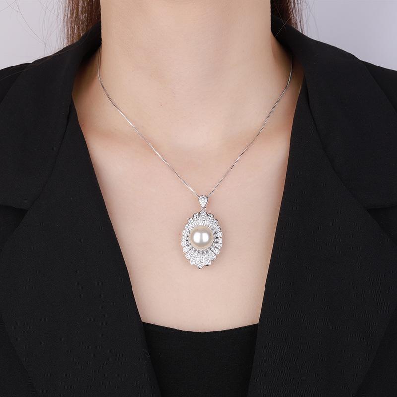 Jewelry Copper Bottom Plating Design Pearl Leaf Retro Pendant Necklace 14Mm