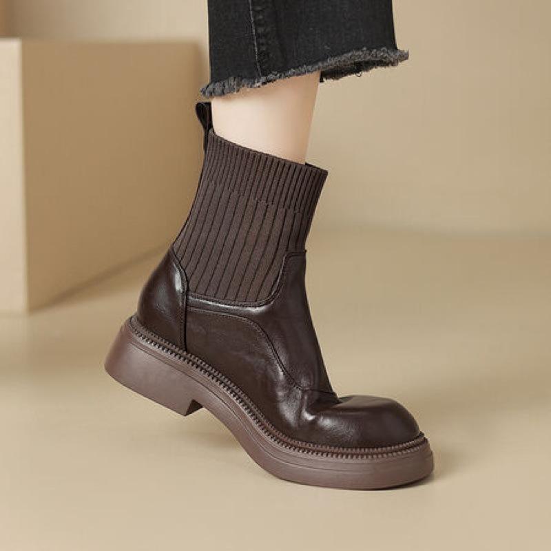 Autumn and Winter Thick-soled Non-slip Martin Boots Comfortable Large-size Women's Boots Sleeve Solid Color Round Head Korean Version Square and Medi