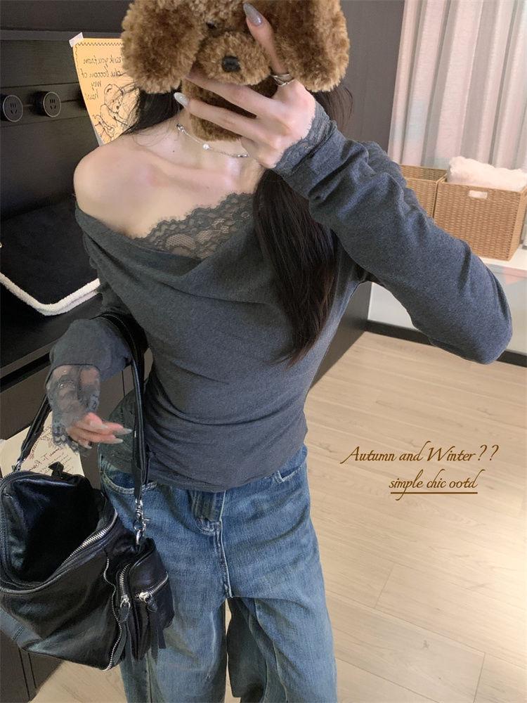 Women's Slim Fit Lace Splicing Long Sleeve Top for Autumn/Winter