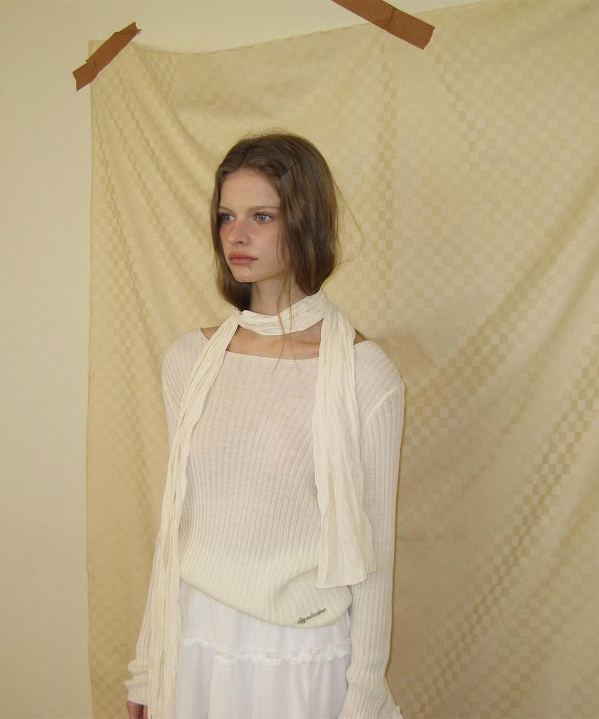 Eopaeleolakaibeu Toffy Wool Round Knit - Ivory
