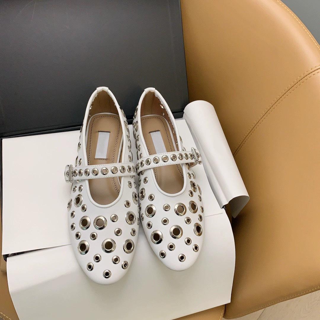 

Роскошные французские балетки с выемкой, женские, с плоским дном, с металлической пряжкой и неглубоким горлом, высококачественная повседневная обувь 38 белый