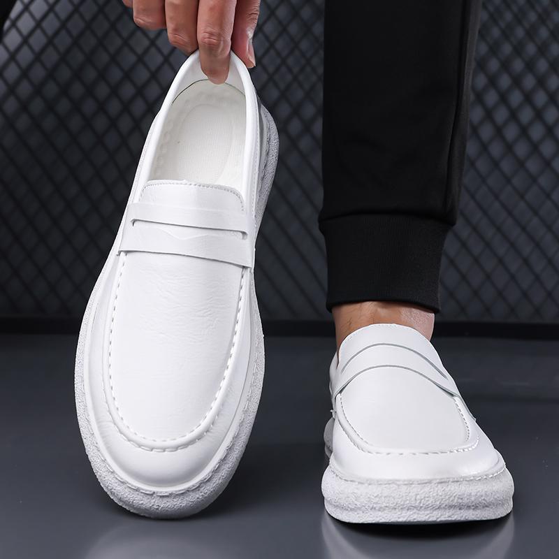 Fashion Men's Classic Anti Slip Casual Leather Shoes Simple All-match Men Loafers Lightweight Flats Fashion Male Driving Shoes Moccasins
