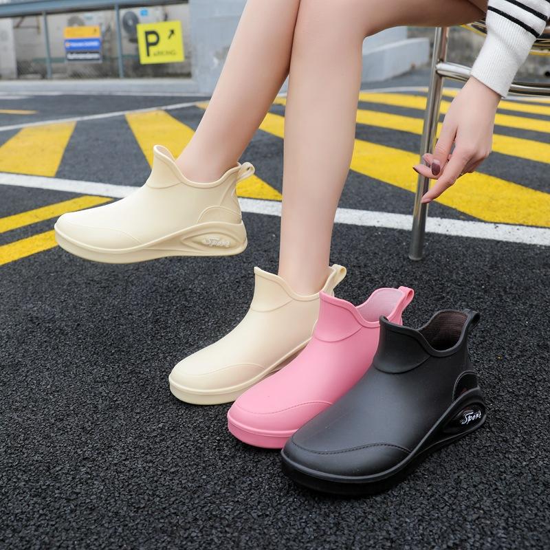 Rain Shoes Women's Lightweight Overshoes Fleece Wear-resistant Rubber Shoes Low-top Fashion Outer Wear Short Rain Boots Non-slip Water Shoes Fashion