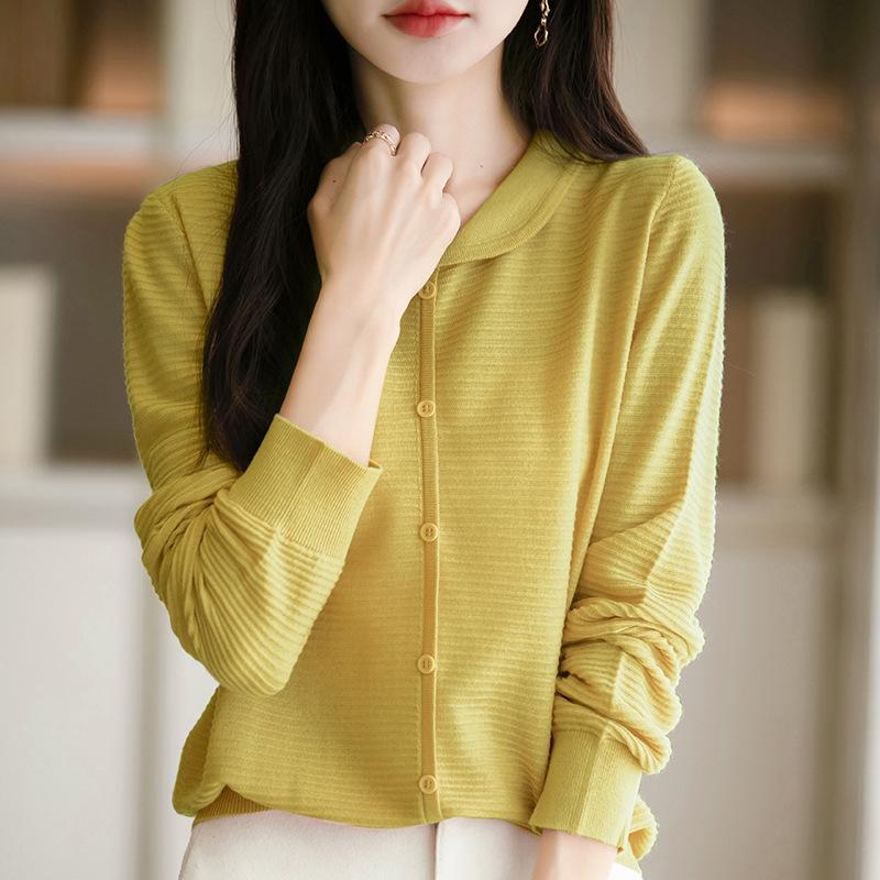 Doll collar pullover long-sleeved knitted sweater loose casual age-reducing women's fashion fake cardigan lapel collar multi-button top