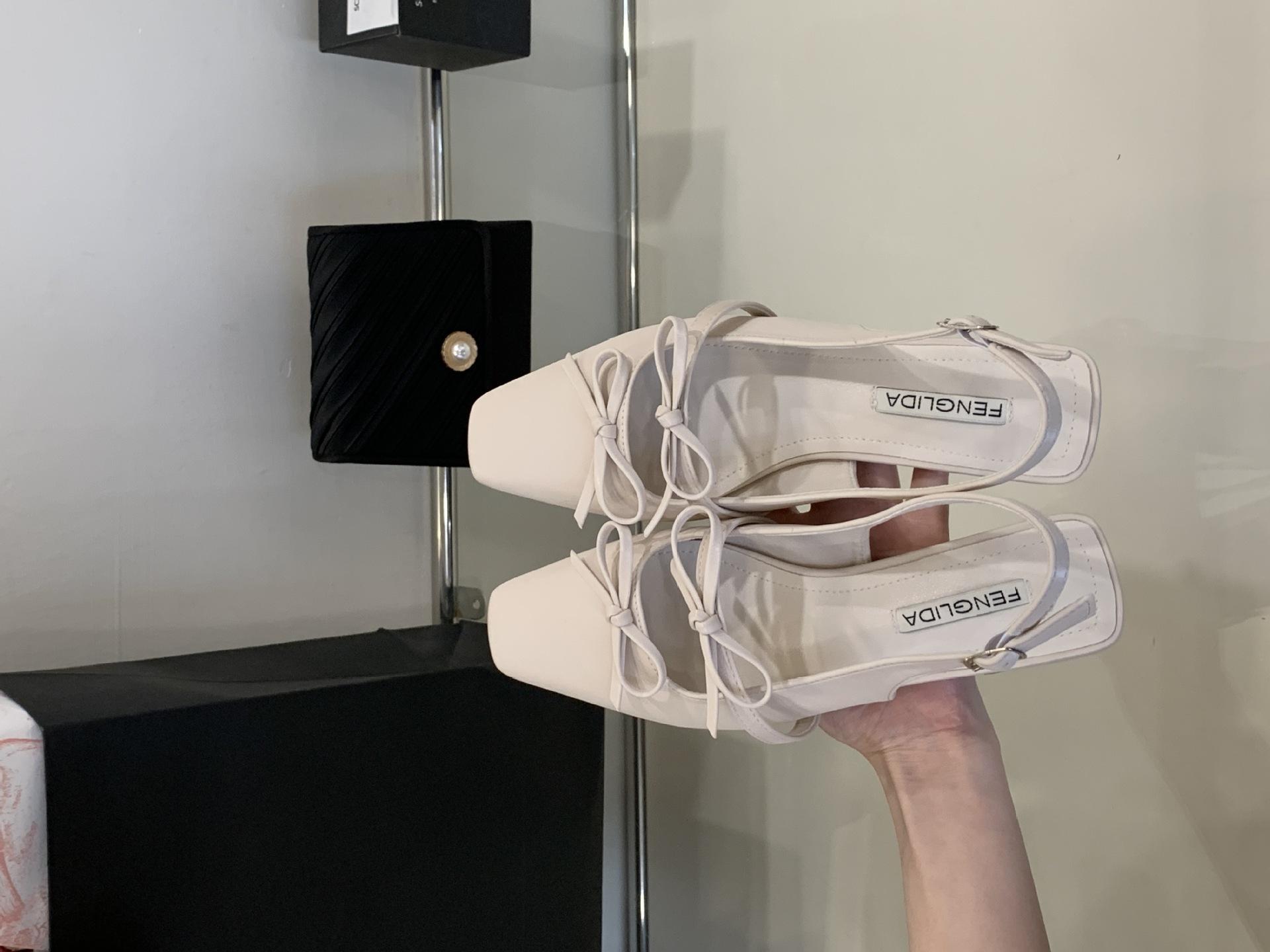 

Baotou sandals women s summer wear 2025 new fashion temperament silver bow thick heel high heel single shoes 39