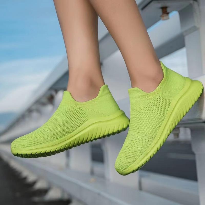 Women's Breathable Knit Slip On Casual Sneakers Lightweight Comfortable Walking Shoes